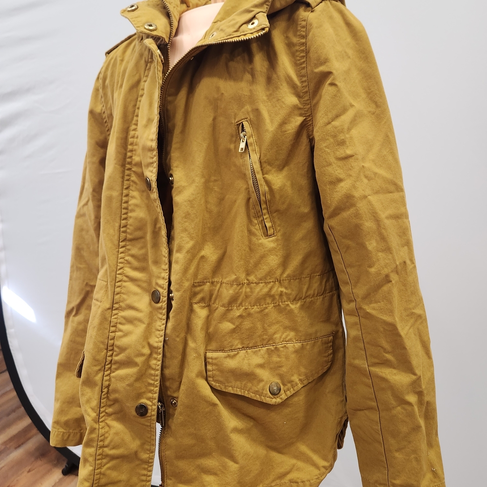 Womwn's Mustard Jacket Love Tree Small